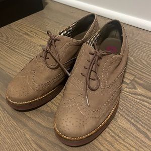 BP Brown Tie Lace Oxford 8 NWOT